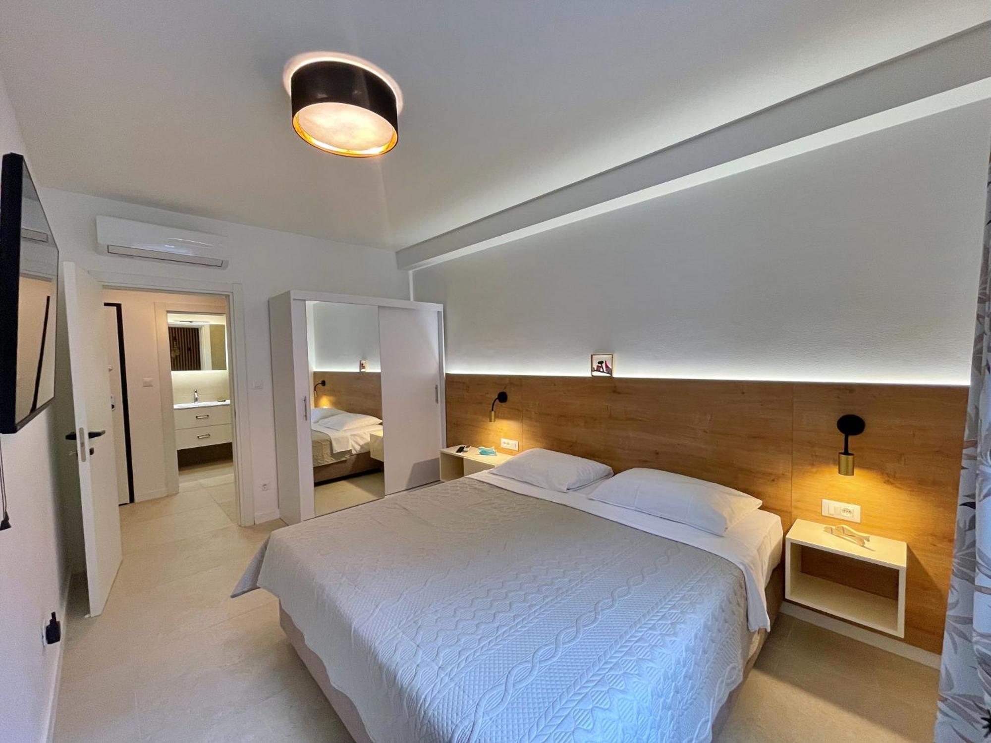 Villas Punta Silo - Luxury Apartments With Pool Екстериор снимка